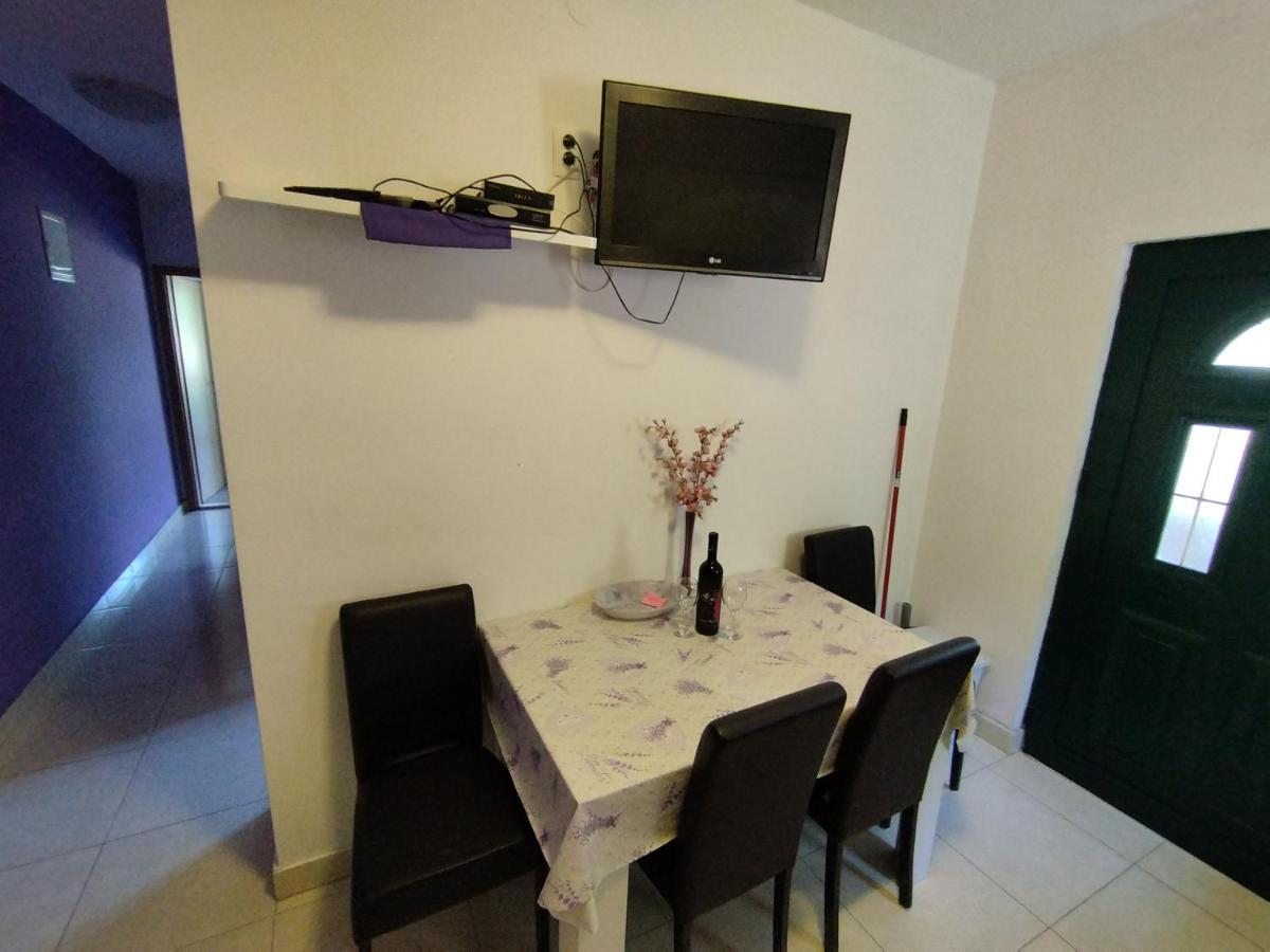 Apratman Uvala Duboka Kruscica Apartment Kruscica  Ngoại thất bức ảnh